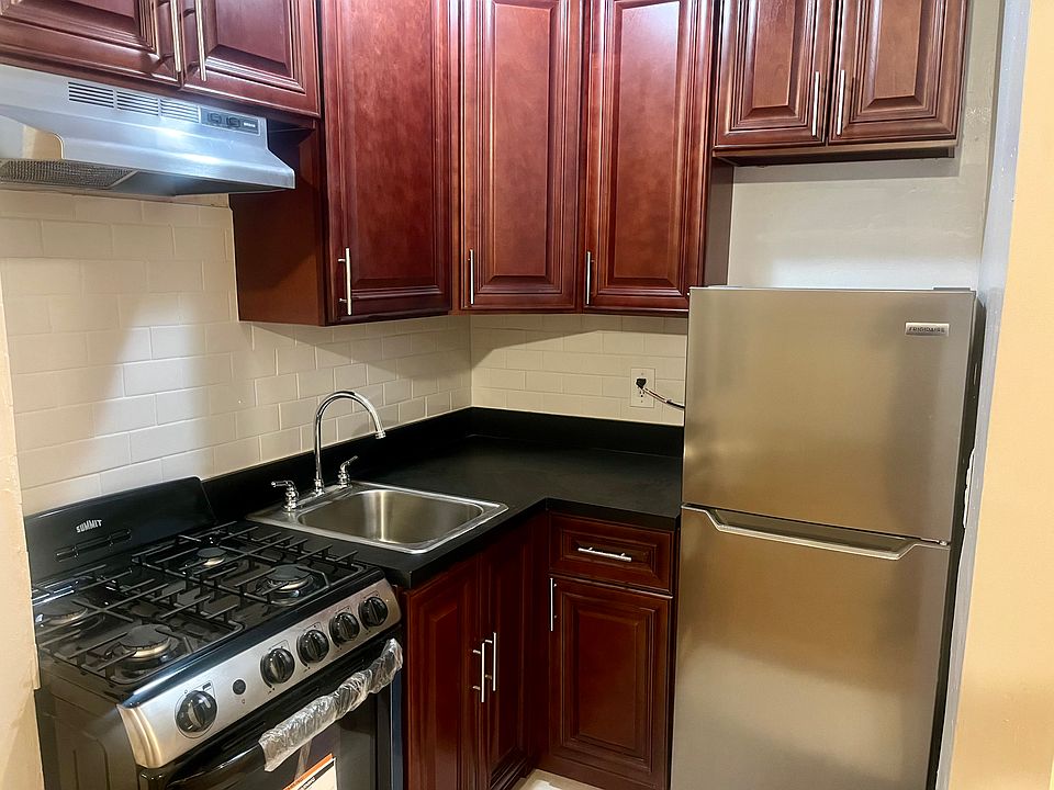 1st image of 99 Berkeley Ave #3E