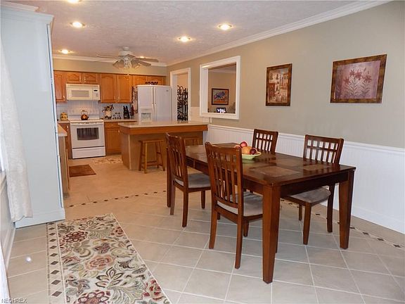 4th image of 370 Dogwood Ct