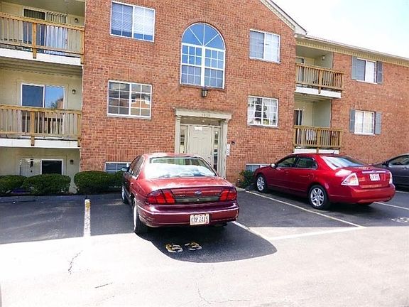 1st floor 2 bedroom with 2 full baths condo ready for new owners