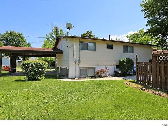 3rd image of 2775 Knollwood Ln