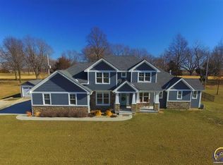 10104 Fairway Dr, Meriden, KS 66512