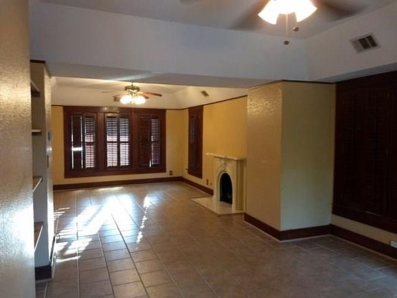 5th image of 309 N 11th St