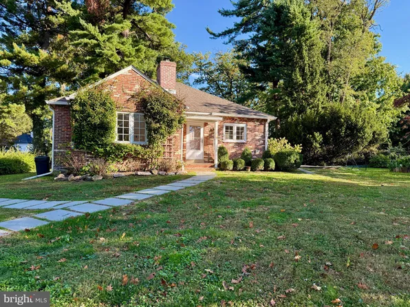 7 Hopeton Ln, Villanova, PA 19085