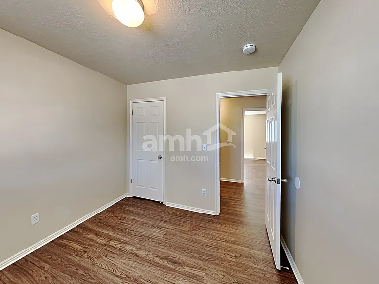 816 N Crimson Ln — Photo 15