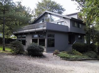 31 Maolis Rd, Nahant, MA 01908