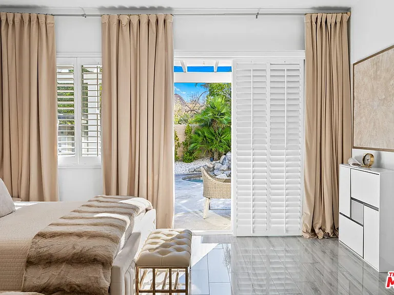 1083 E Circulo San Sorrento Rd — Photo 50