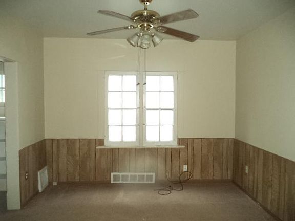 5th image of 303 Potomac Ave