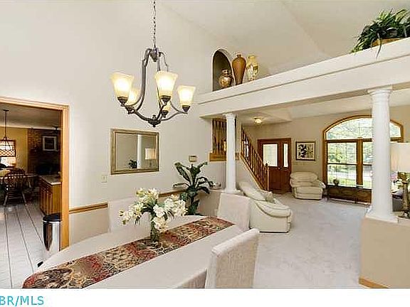 Dining Room/Living Room