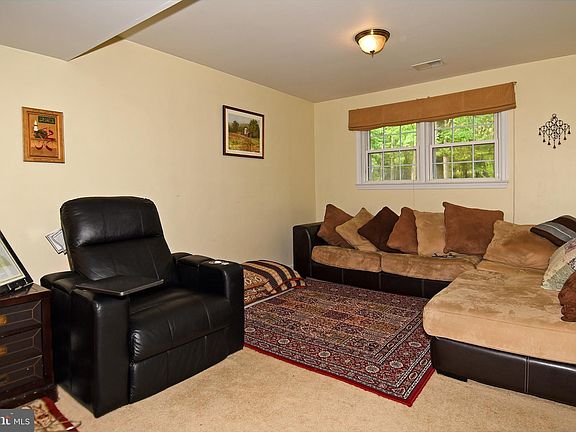 3rd image of 5139 Bobcat Ct