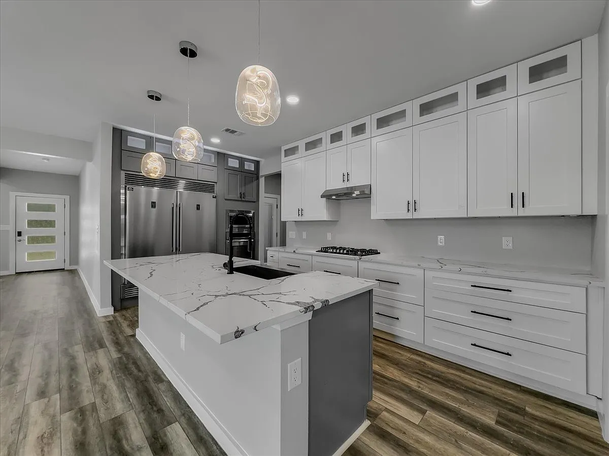 529 Janette Ct — Photo 4