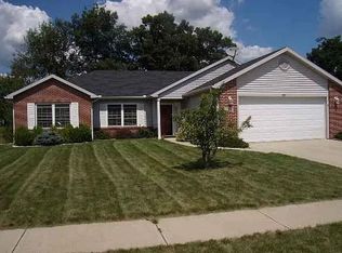 324 Sunstar Cir, Angola, IN 46703