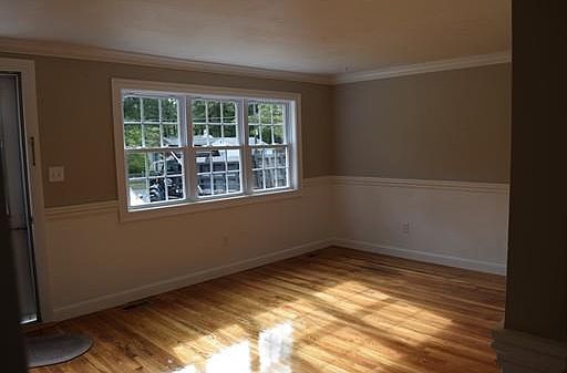 2nd image of 789 Chandler St