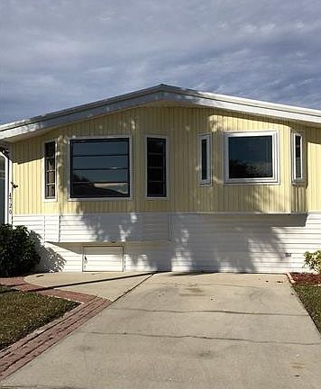 2nd image of 4720 W Washington Way