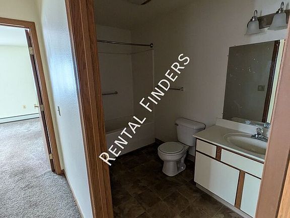 4th image of 907 Madison Ave #16