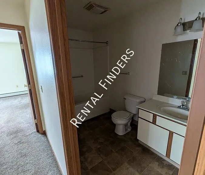 907 Madison Ave #16 — Photo 4