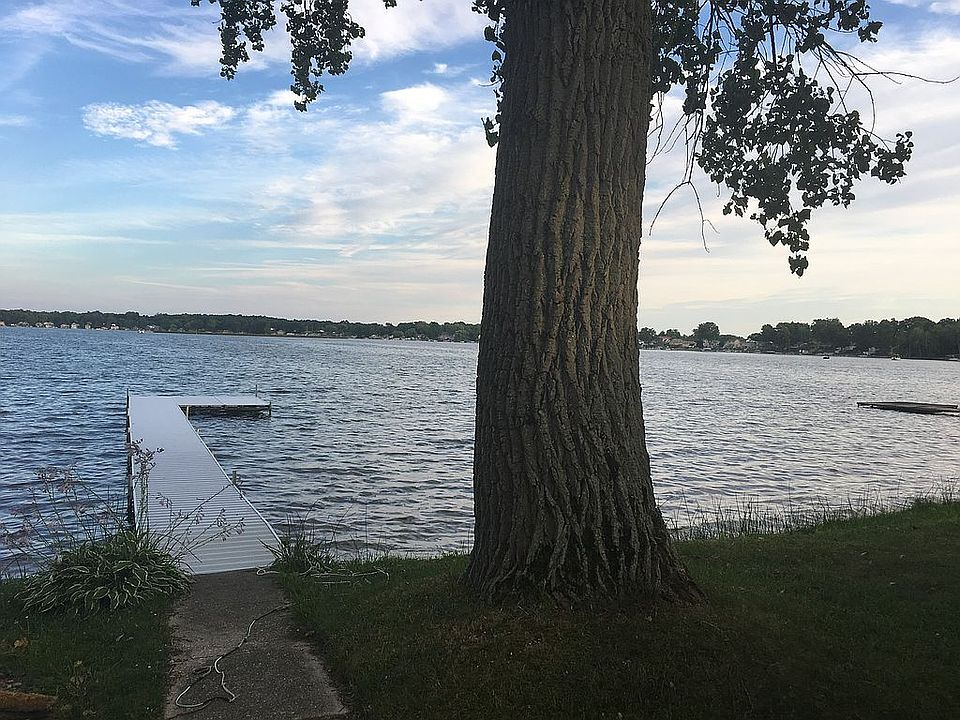 1st image of 92509 Lakeshore Dr