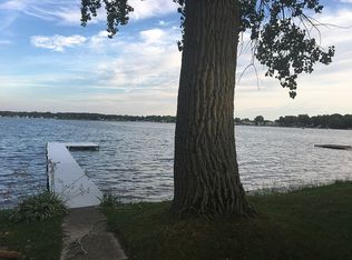 92509 Lakeshore Dr, Lawton, MI 49065