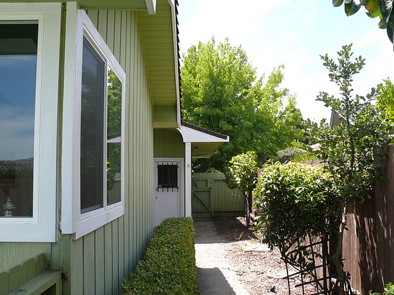 side yard