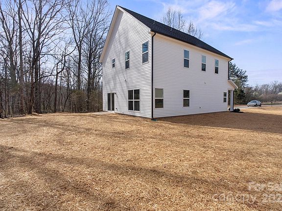 4th image of 113 Homewood Ln