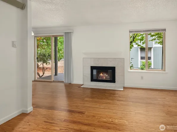 105 S 340th Street #A, Federal Way, WA 98003