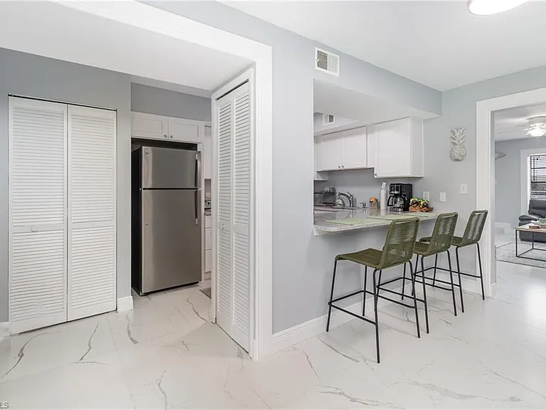 146 Clyburn Way W #I-6 — Photo 9