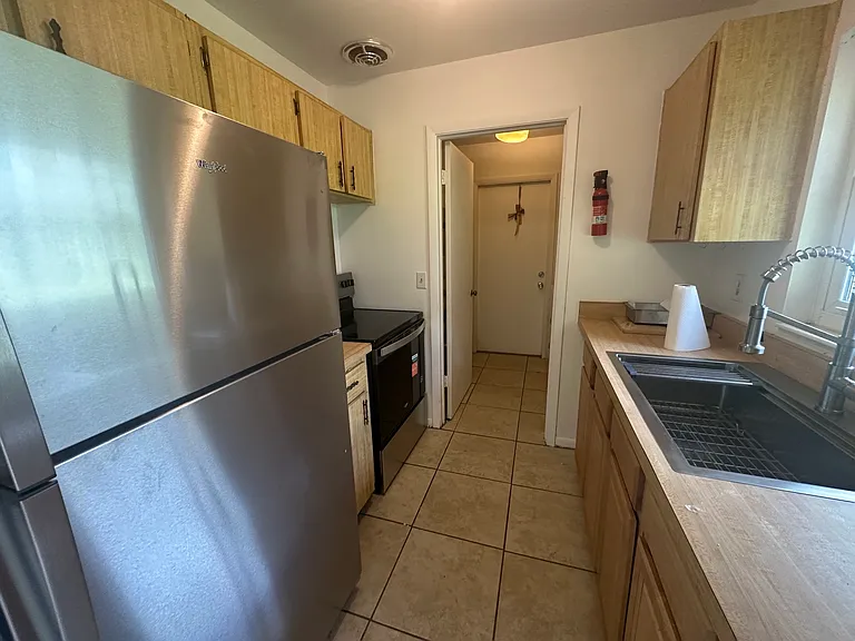 1864 W Gardenia Dr — Photo 5
