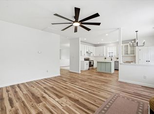 112 Smith Rock Dr, Holly Springs, NC 27540