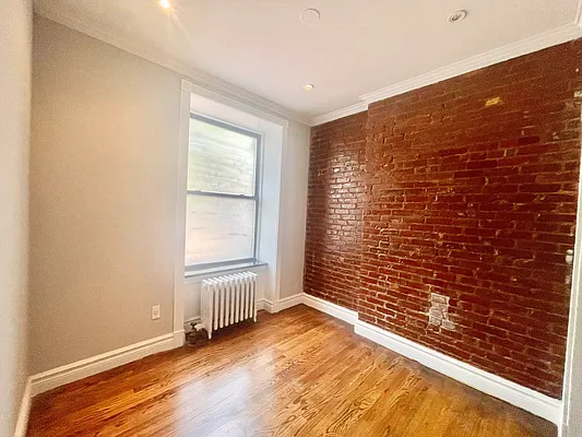 Rented by Century 21 Premier  | media 4