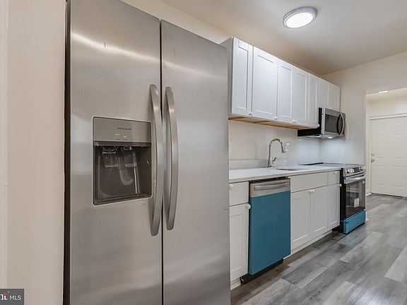 4th image of 2816 Hartford St SE #3