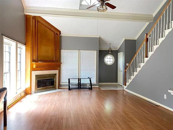 3rd image of 16427 Dunmoor Dr