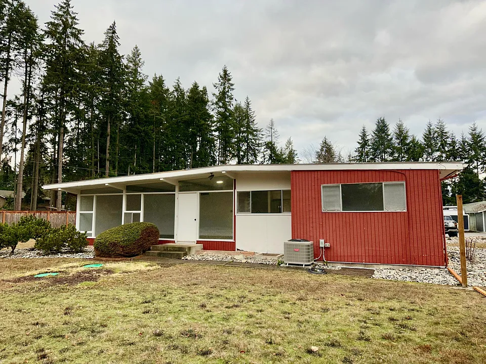 3221 Shaw Rd