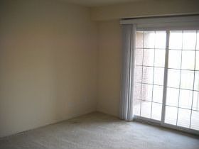 5th image of 52052 Naugatuck Dr