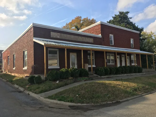205 N Mill St APT 4, Harrisburg, IL 62946