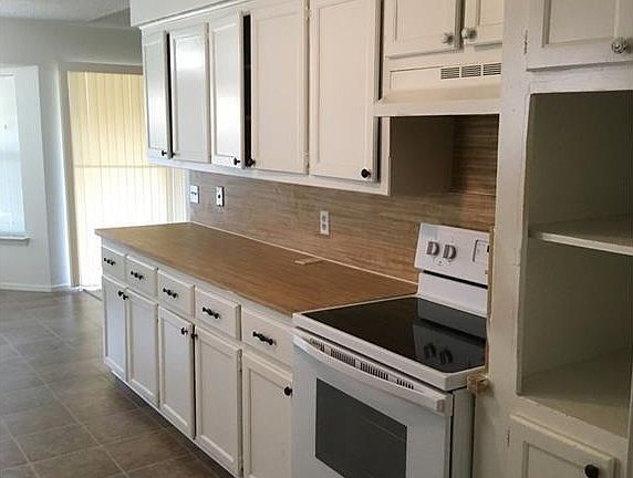 4th image of 7278 Church Park Dr