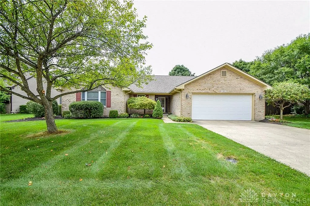 363 Winterset Dr photo 1
