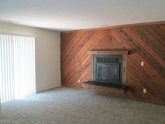 3rd image of 3535 Campion Ave