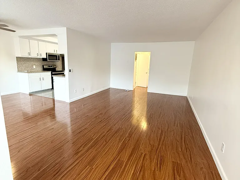 1138 Hacienda Place — Photo 20