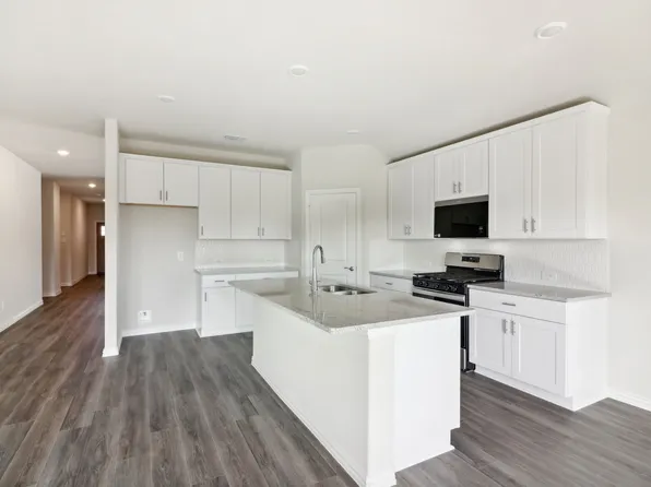 4025 Medina Dr, Farmersville, TX 75442