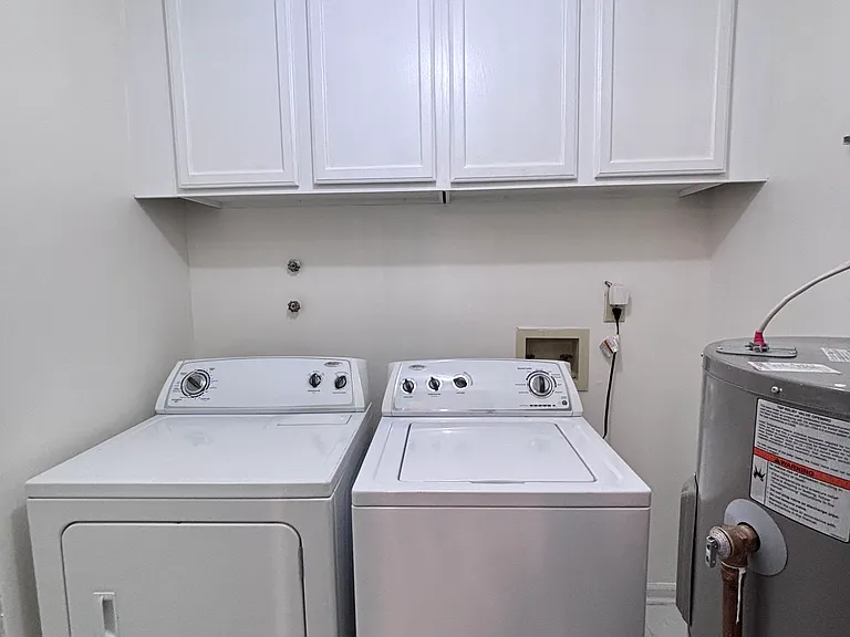54 Corwin Cir — Photo 15