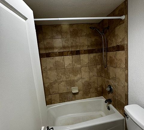 4th image of 3303 S Marion St Unit B