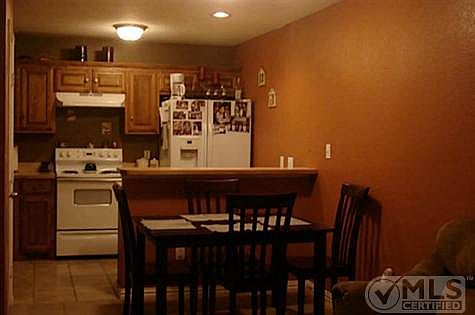 3rd image of 10501 Many Oaks Dr