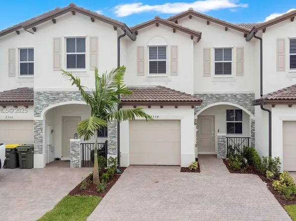 2558 SE 27th Dr, Homestead, FL 33035