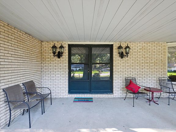4th image of 53110 Haddington Dr