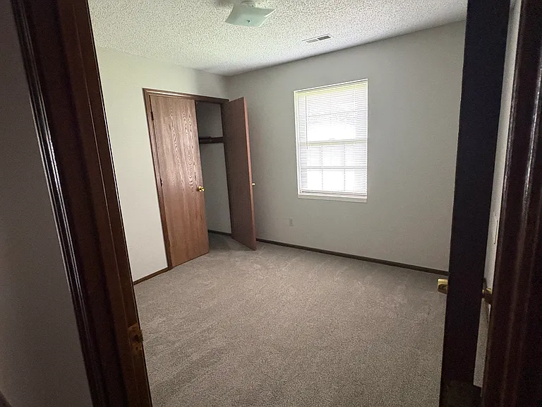 1408 Ash Ct #1408 — Photo 7