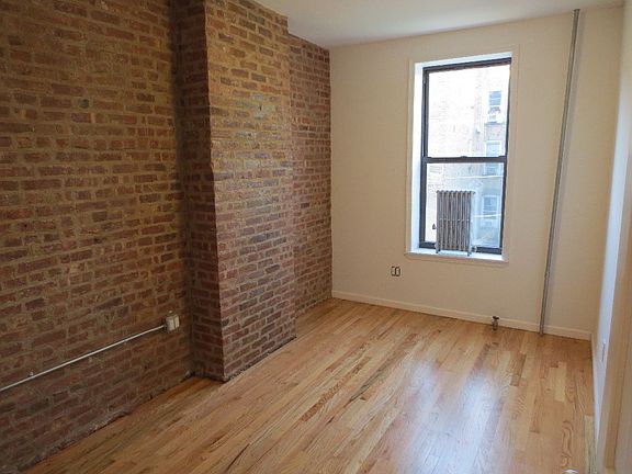 5th image of 425 Menahan St #2