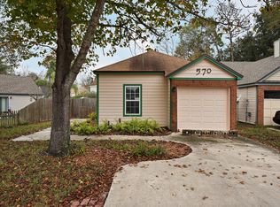 570 Staffordshire Dr E, Jacksonville, FL 32225