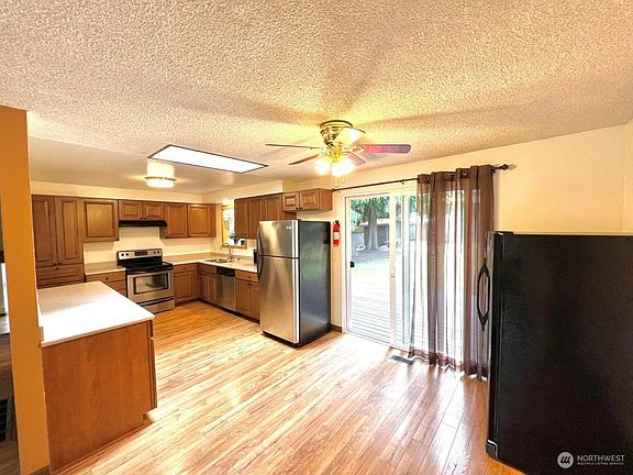 5th image of 8 156th Pl SW