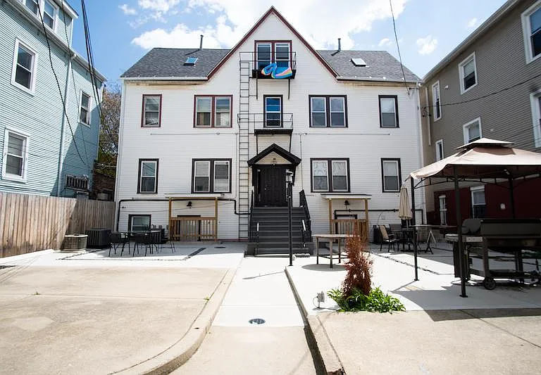 3225 N Wilton Ave #G1N — Photo 19