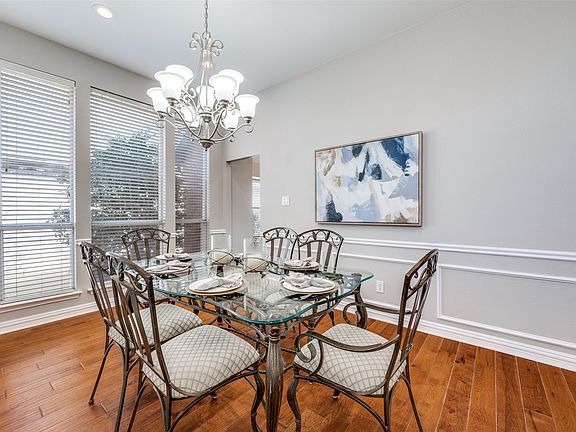 4th image of 10813 Canoe Rd