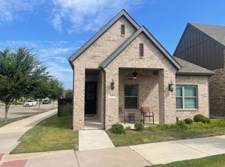 5601 Traveller Dr, North Richland Hills, TX 76180